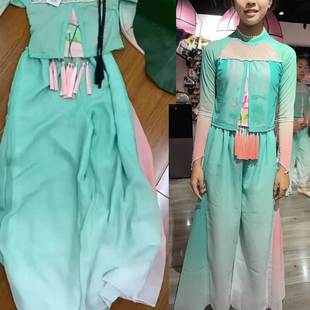 少儿群舞莲叶翩翩舞蹈服中国风儿童新款古典舞演出服小荷叶道具