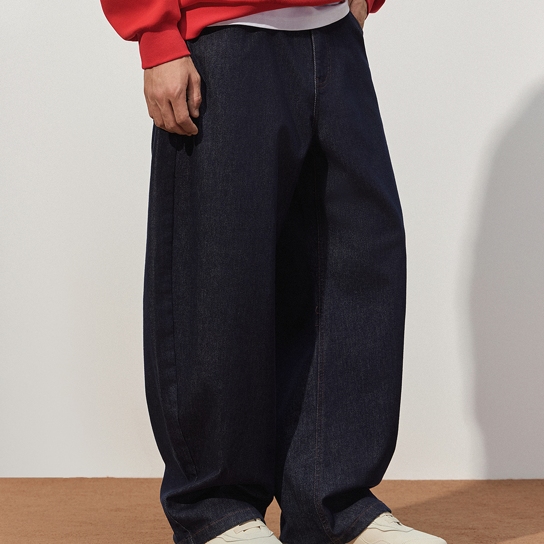 TRENDIANO2025秋冬新款羊毛慵懒高级感男款牛仔弯刀裤 1SC406121D