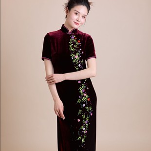 杨柳垂金华宴妈妈装 丝绒立体绣繁花 酒红底立领短袖雅奢旗袍
