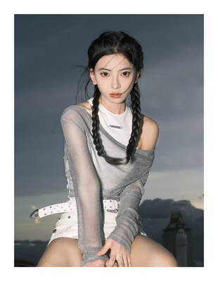 早秋露肩上衣女纯欲风辣妹假两件拼接短款设计感小众网纱t恤ins潮