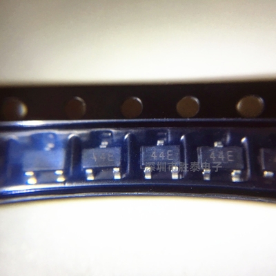 贴片44E SOT23 霍尔元件 A3144E传感器 单极性HAL3144E开关型