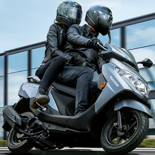 豪爵125踏板车摩托车省油耐用