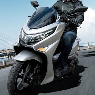 豪爵UHR150踏板摩托车整车国四电喷可上牌代步通勤省油男女