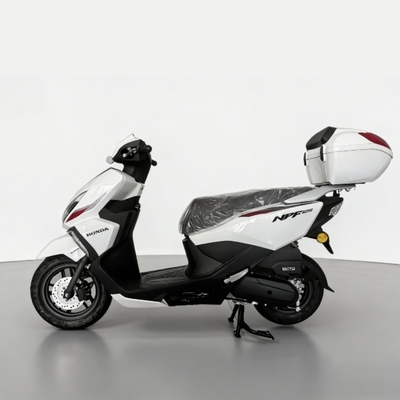 本田NPF125国四电喷踏板摩托