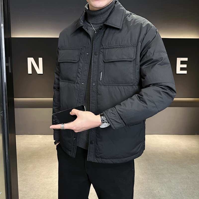 高级感加厚翻领短款多口袋羽绒服