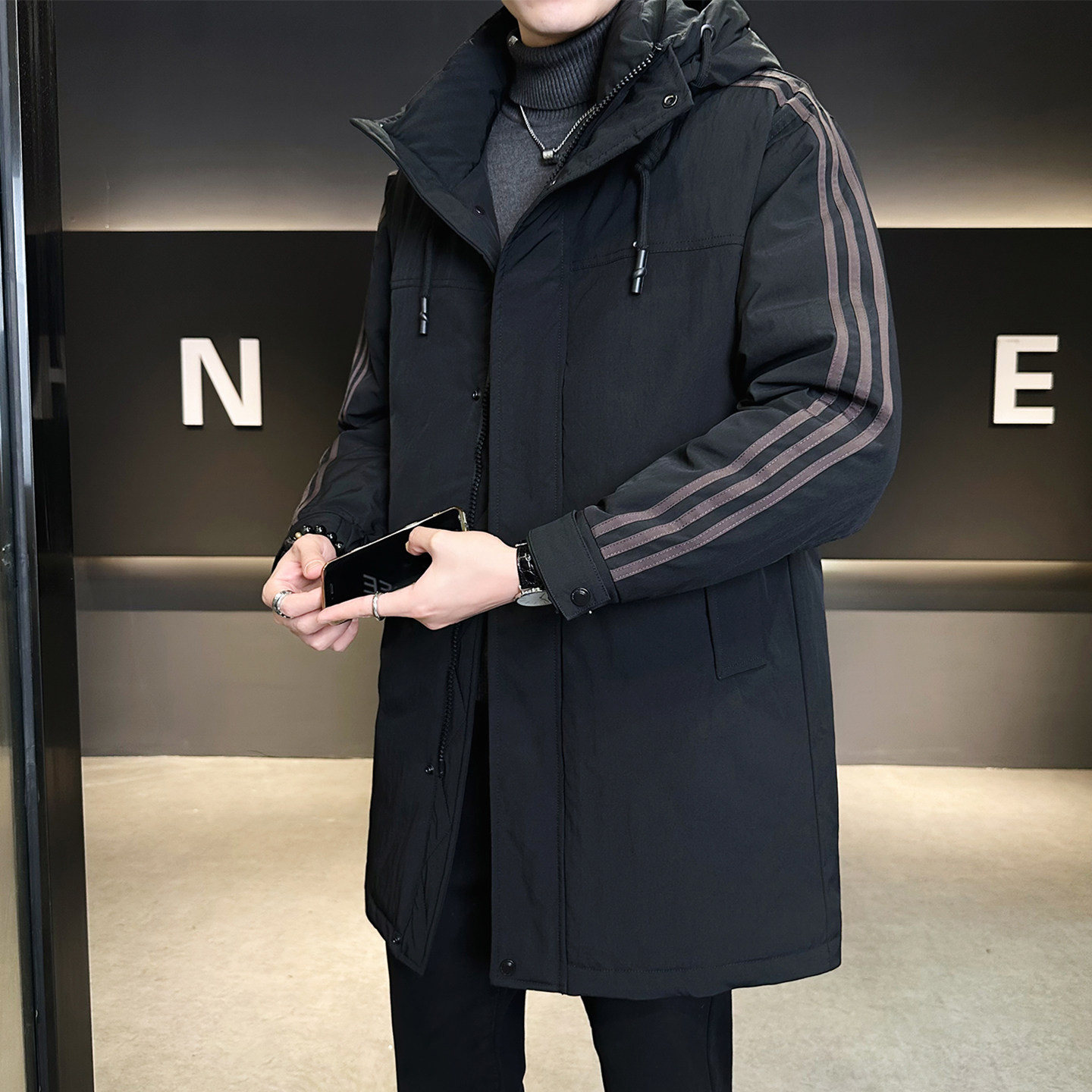 国标白鸭绒冬季中长款男士羽绒服