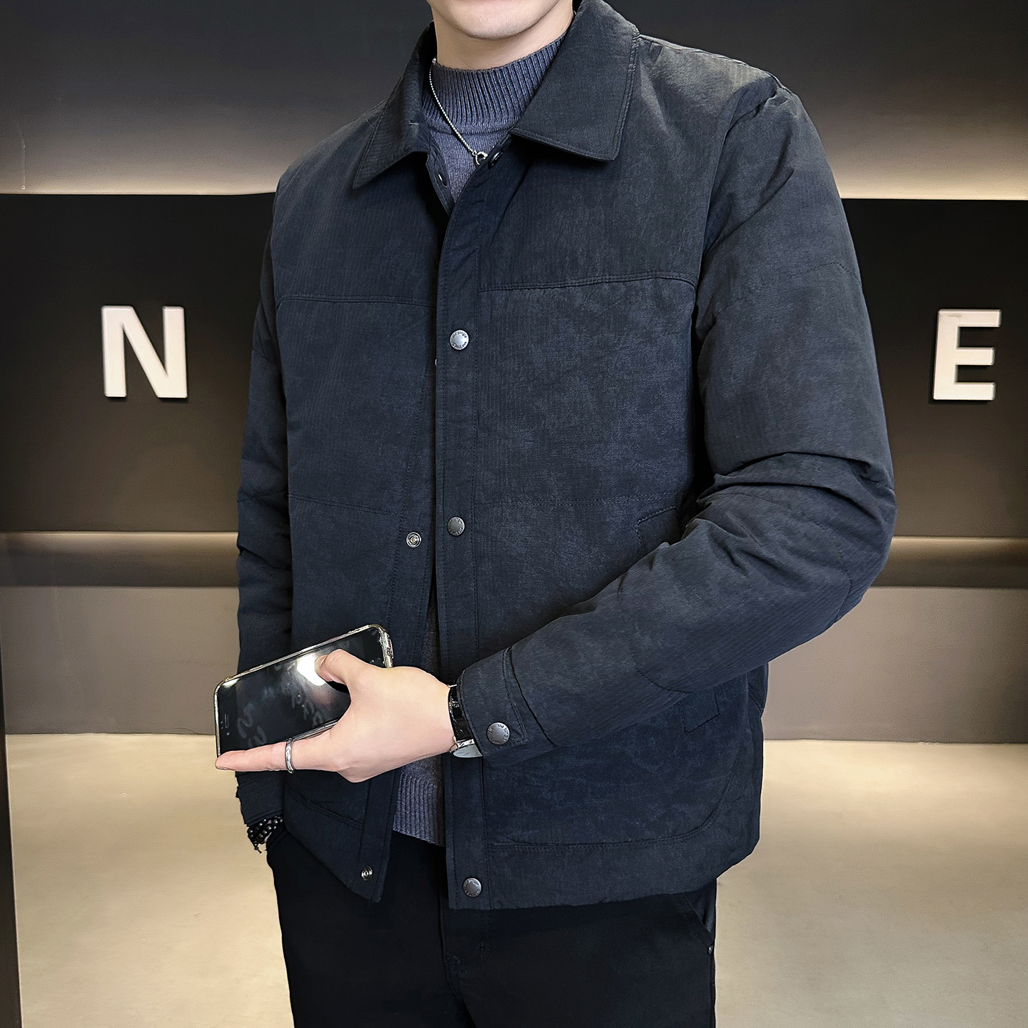 复古风男士翻领羽绒服休闲百搭