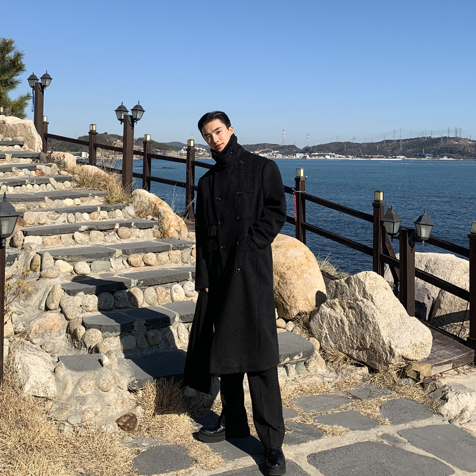 f4man大牌可翻高领腰间方扣风衣