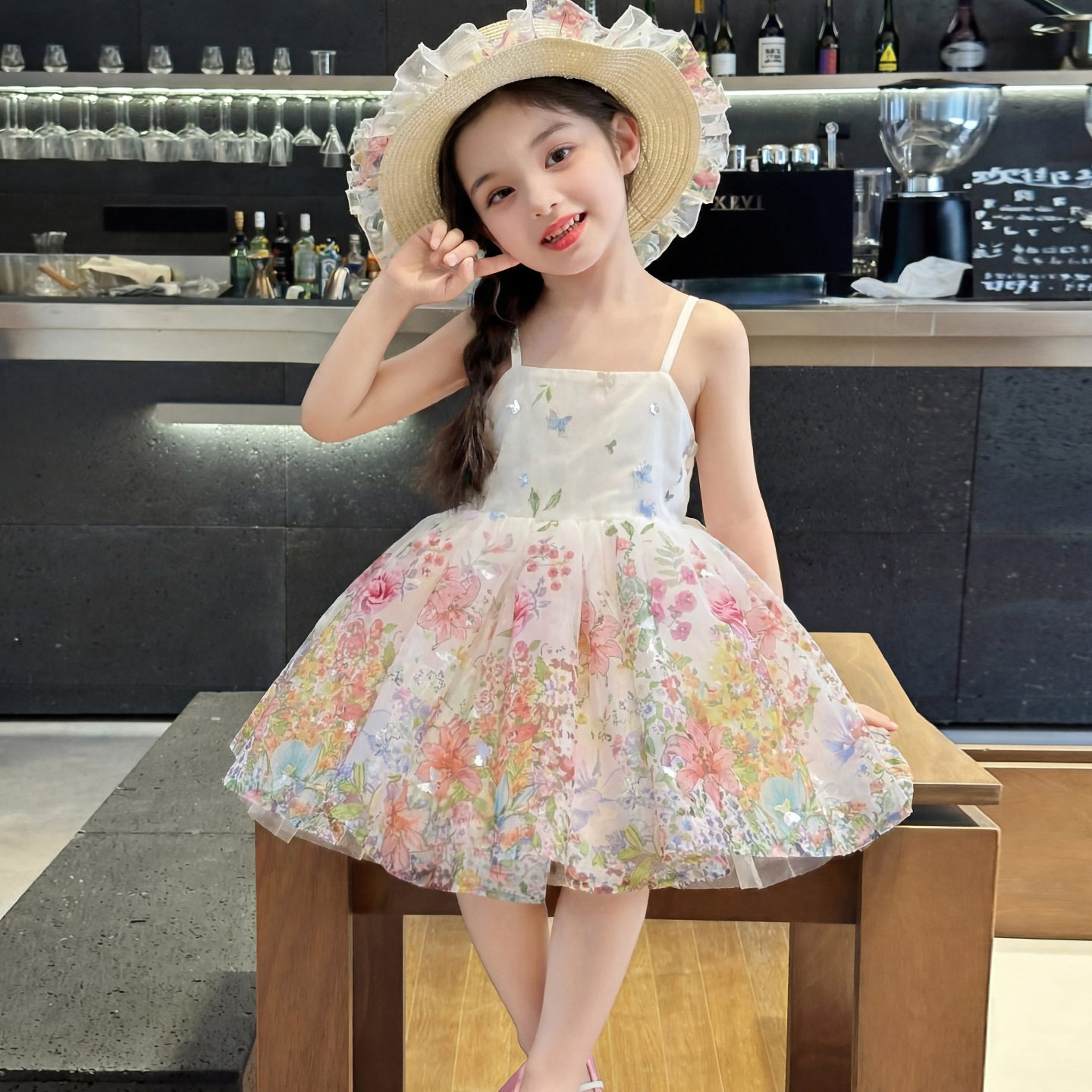 女童连衣裙夏季2026新款儿童洋气时髦吊带公主裙女孩夏装网红裙子