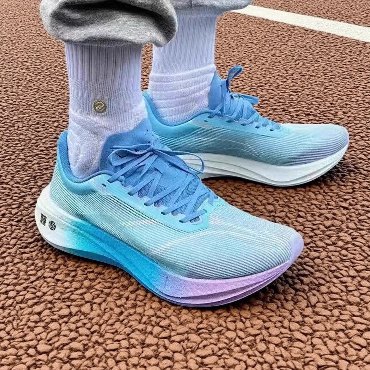 飞电5C碳板跑鞋超轻减震回弹专业竞速学生青少年跑步鞋儿童运动鞋