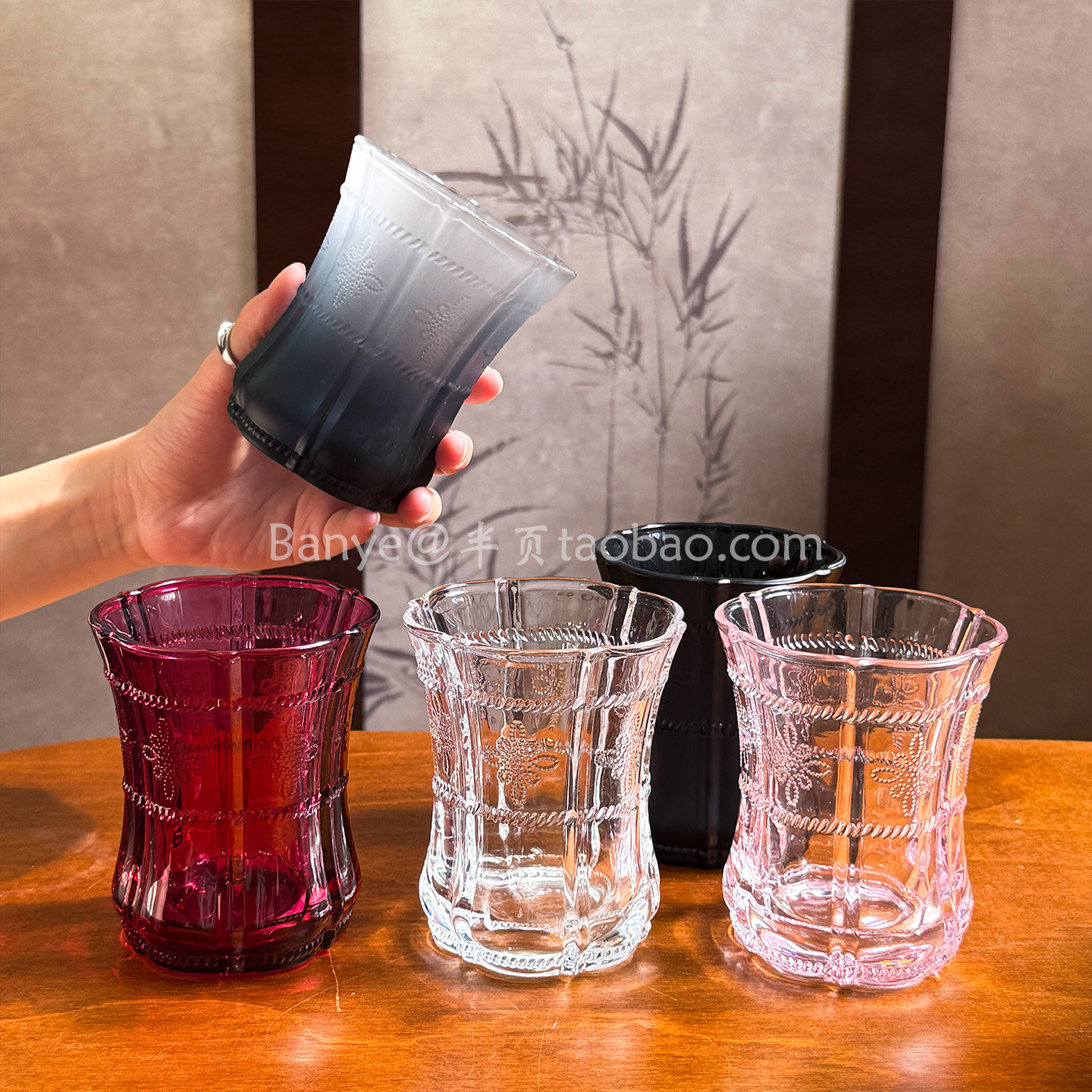 ins玻璃浮雕花瓣渐变黑花边杯冷饮咖啡杯冷饮咖啡冰美式家用水杯