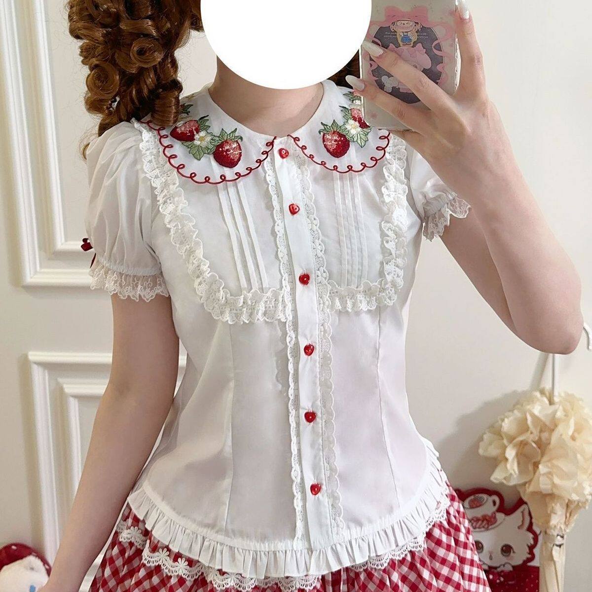 草莓园内搭lolita衬衫娃娃领洛丽塔甜美短袖蕾丝拼接甜美上衣百搭