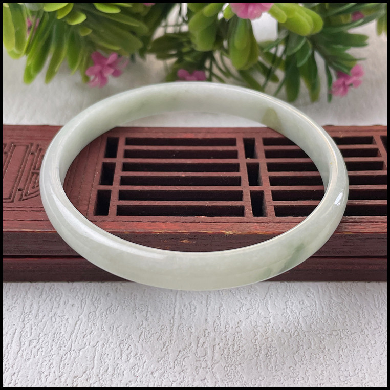 52小圈口天然缅甸翡翠A货手镯冰糯种淡色细窄条幼条玉镯子