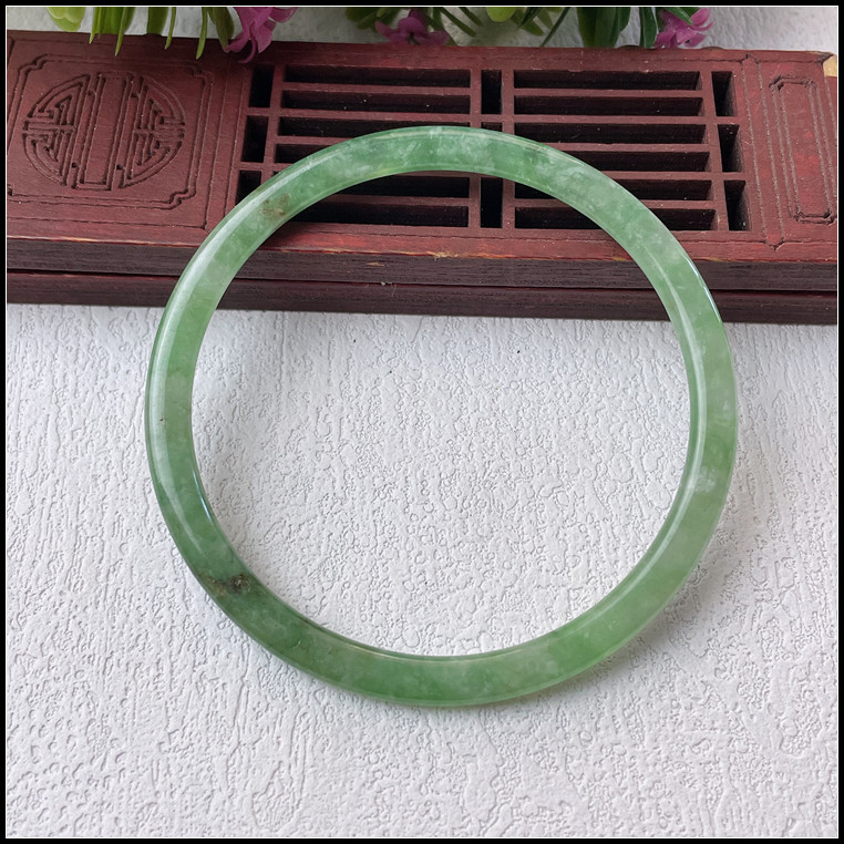 58圈口天然缅甸翡翠A货手镯冰糯种淡绿细圆条叮当镯玉镯子女