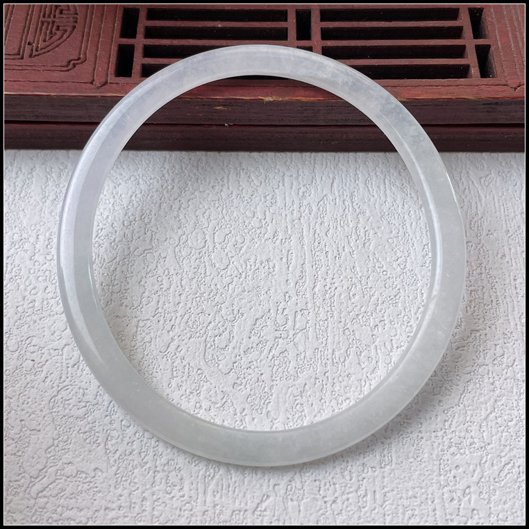 57长内径天然缅甸翡翠A货贵妃手镯冰糯白底细条玉镯子女等55圆镯