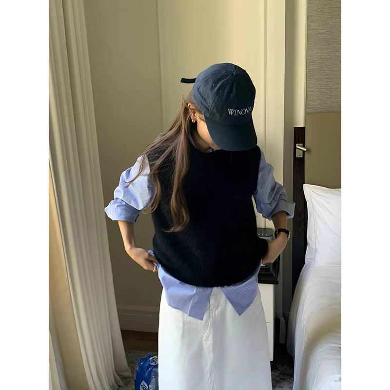 现 韩国东大门代购2025秋季ounce-a时尚慵懒无袖毛绒针织马甲背心