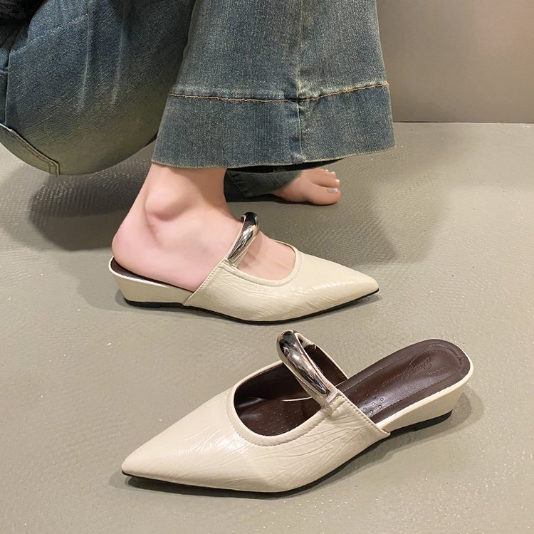 一脚蹬法式尖头包头半拖鞋女外穿2025春季新款韩版舒适玛丽珍凉拖