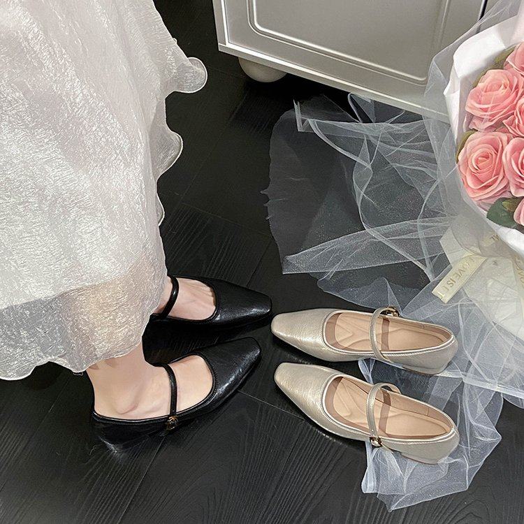 粗跟玛丽珍鞋女2026年春季新款低跟浅口配裙子晚晚风一字扣带单鞋