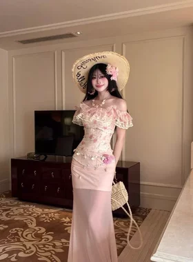 时尚甜辣妹荷叶边碎花一字肩上衣搭配半身裙夏季高腰显瘦网纱套装