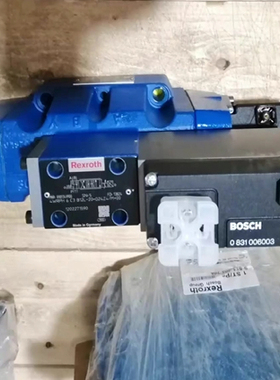 0811404206  4WRL 16 V120M-3X/G24Z4/M力士乐比例阀