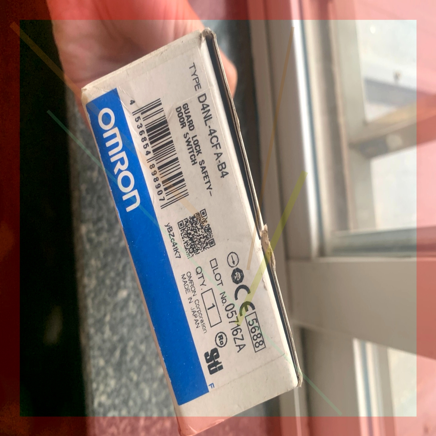 询价!原装欧姆龙电磁锁工业安全门开关D4NL-4CFA-B4