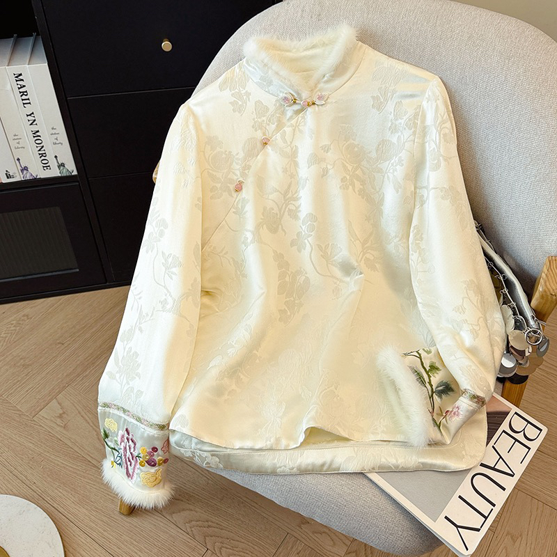 千屿-冬上新国色天香2025新款冠乐绉手推绣加棉衬衫T771