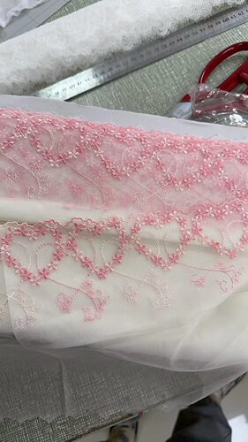 日单花边，粉色系刺绣