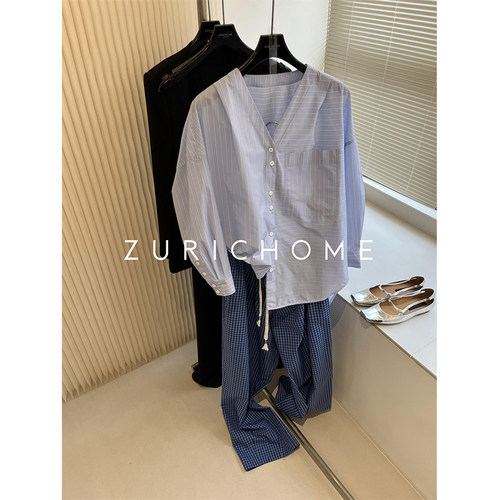 休闲大廓型V领府绸棉蓝条纹衬衫