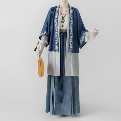 宋天丝对襟衫百迭裙传统日常汉服