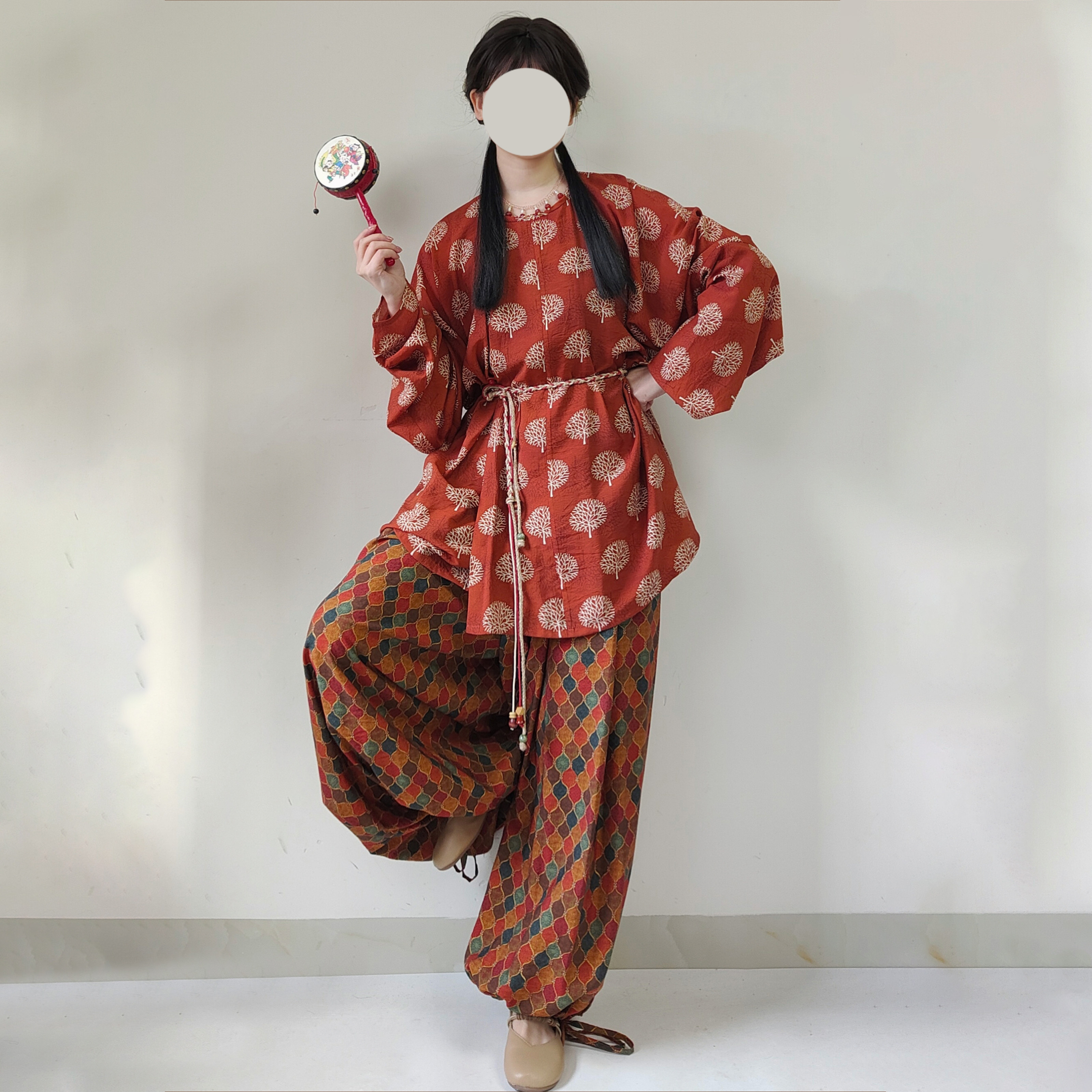 【观止织造｜绛草】唐制汉服圆领衫灯笼裤印花红色宽松民族风日常图片