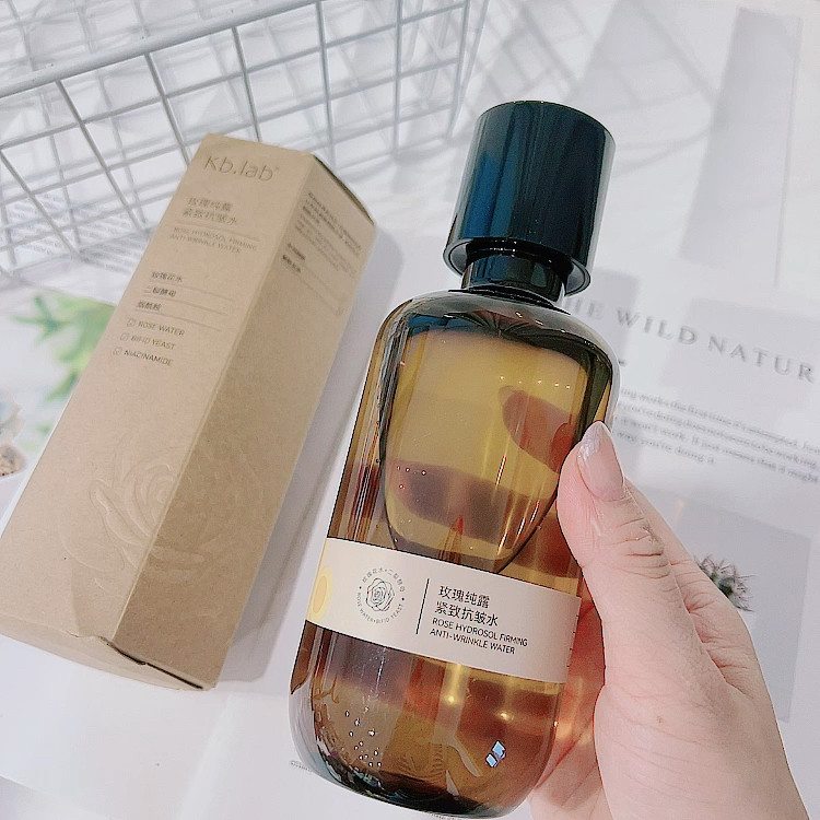 让脸蛋喝饱 一整个透亮~Kb玫瑰纯露紧致抗皱补水保湿爽肤水350ml,美容护肤/美体/精油,化妆水/爽肤水,淘宝优惠券,粉丝福利购,淘宝优惠卷