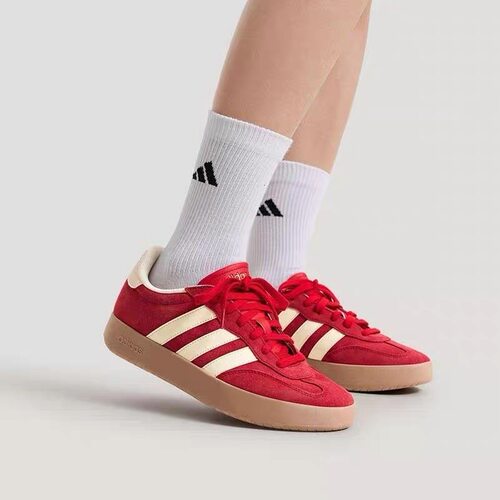 adidas阿迪 BARREDA男女中性复古舒适耐磨低帮运动休闲鞋KH7002