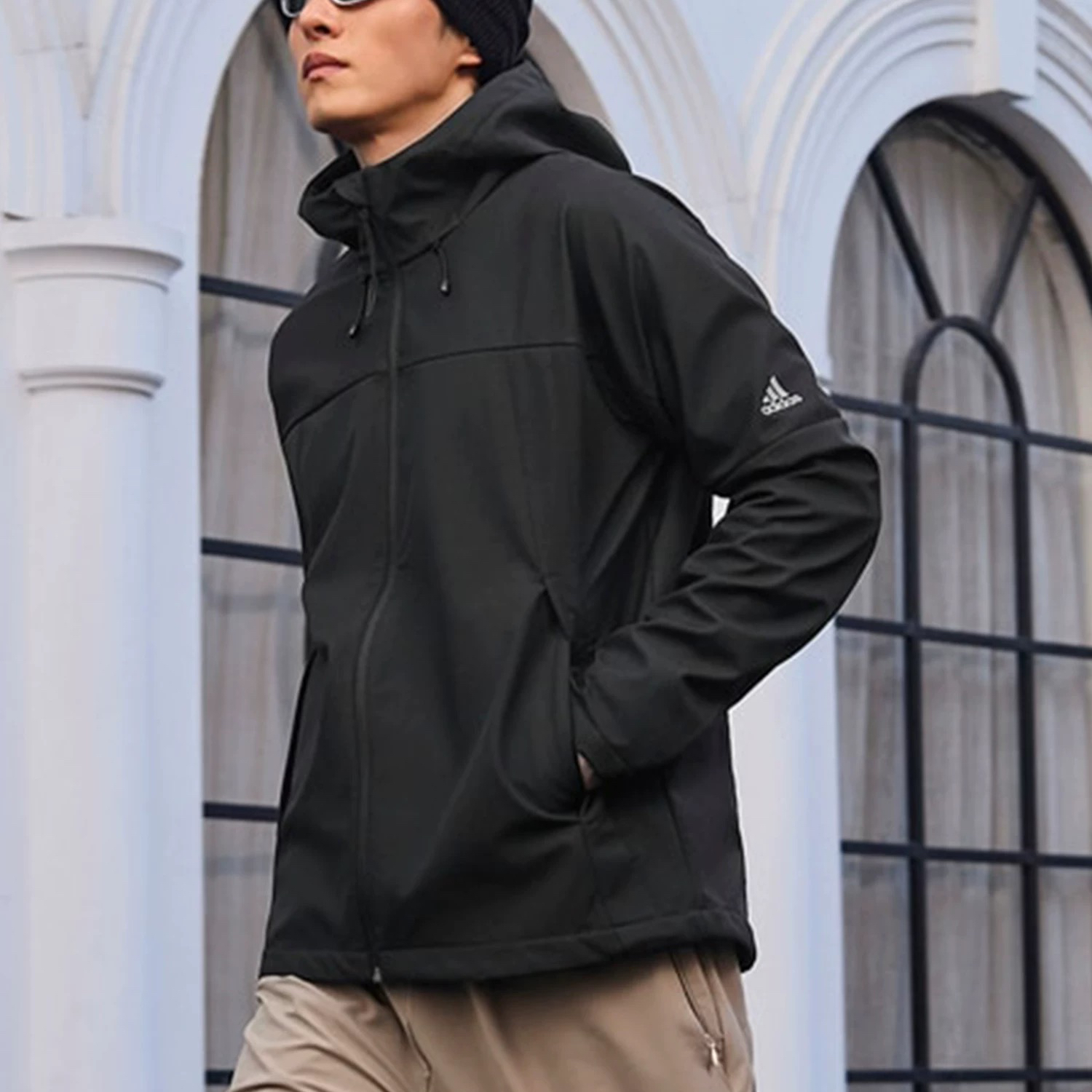 adidas阿迪达斯外套男SOFTSHELL加绒连帽保暖休闲防风夹克JM9104