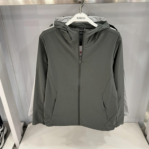 正品班尼路秋冬款男装休闲防水连帽薄款纯色风衣外套8824307M001