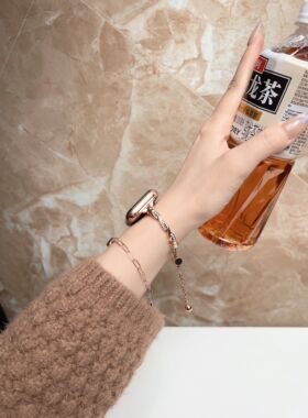 扭扭轻奢镶钻设计感iwatch8表带适用AppleWatchSe苹果手表7654321