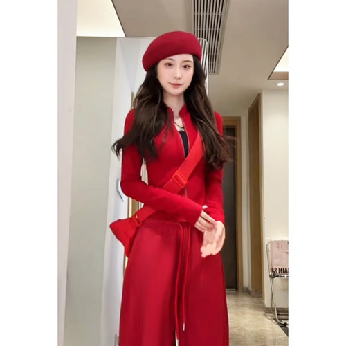 红色修身上衣女秋冬新品奥绒保暖长袖T恤辣妹小设计显瘦内搭打底