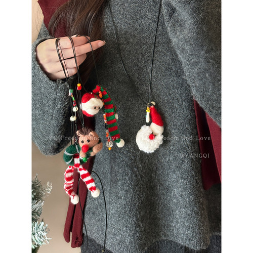 圣诞老人长款挂脖黑绳毛衣链女