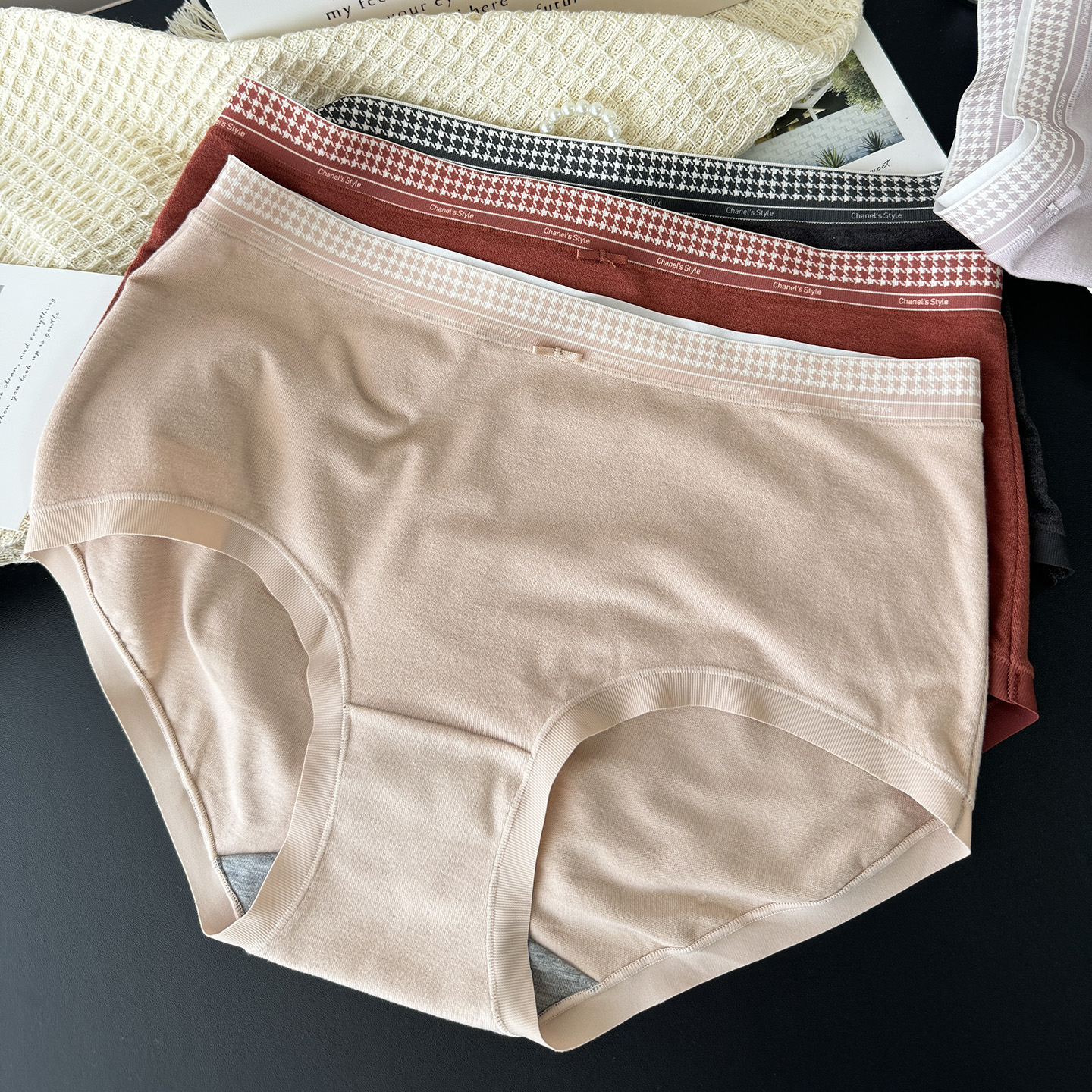 超软超亲肤~彩田磨毛中高腰内裤