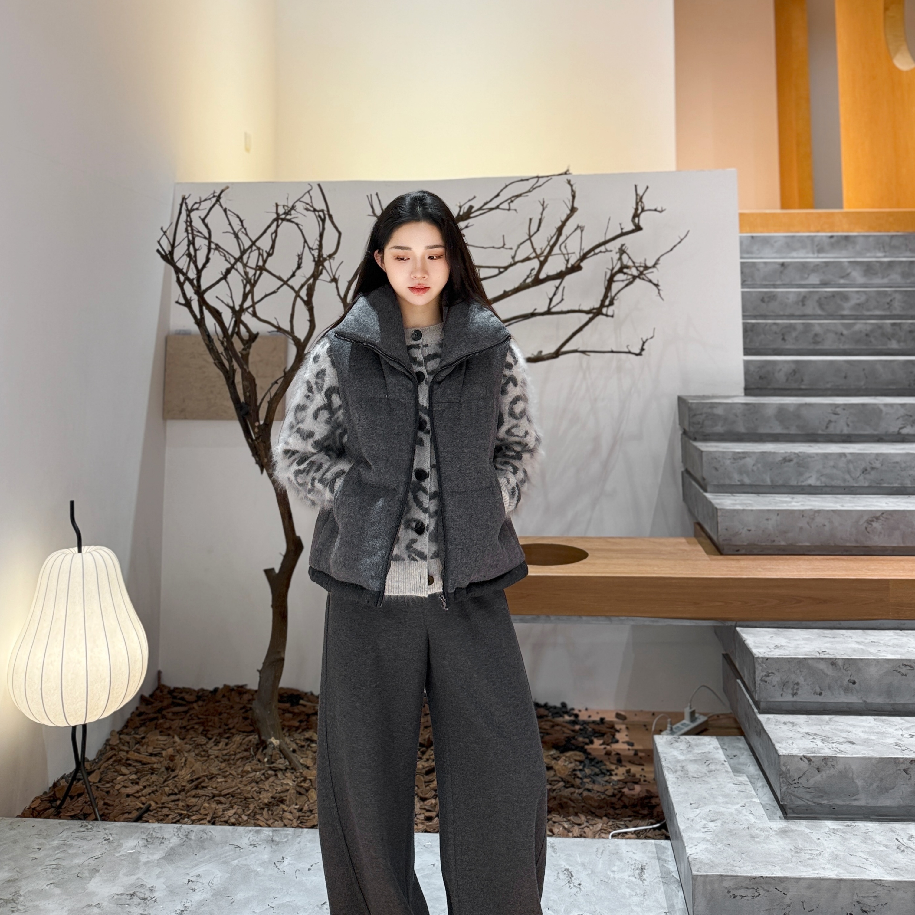 37°暖绒丨90白鹅绒丨斜纹精纺羊毛极简保暖鹅绒服羽绒马甲MY6412