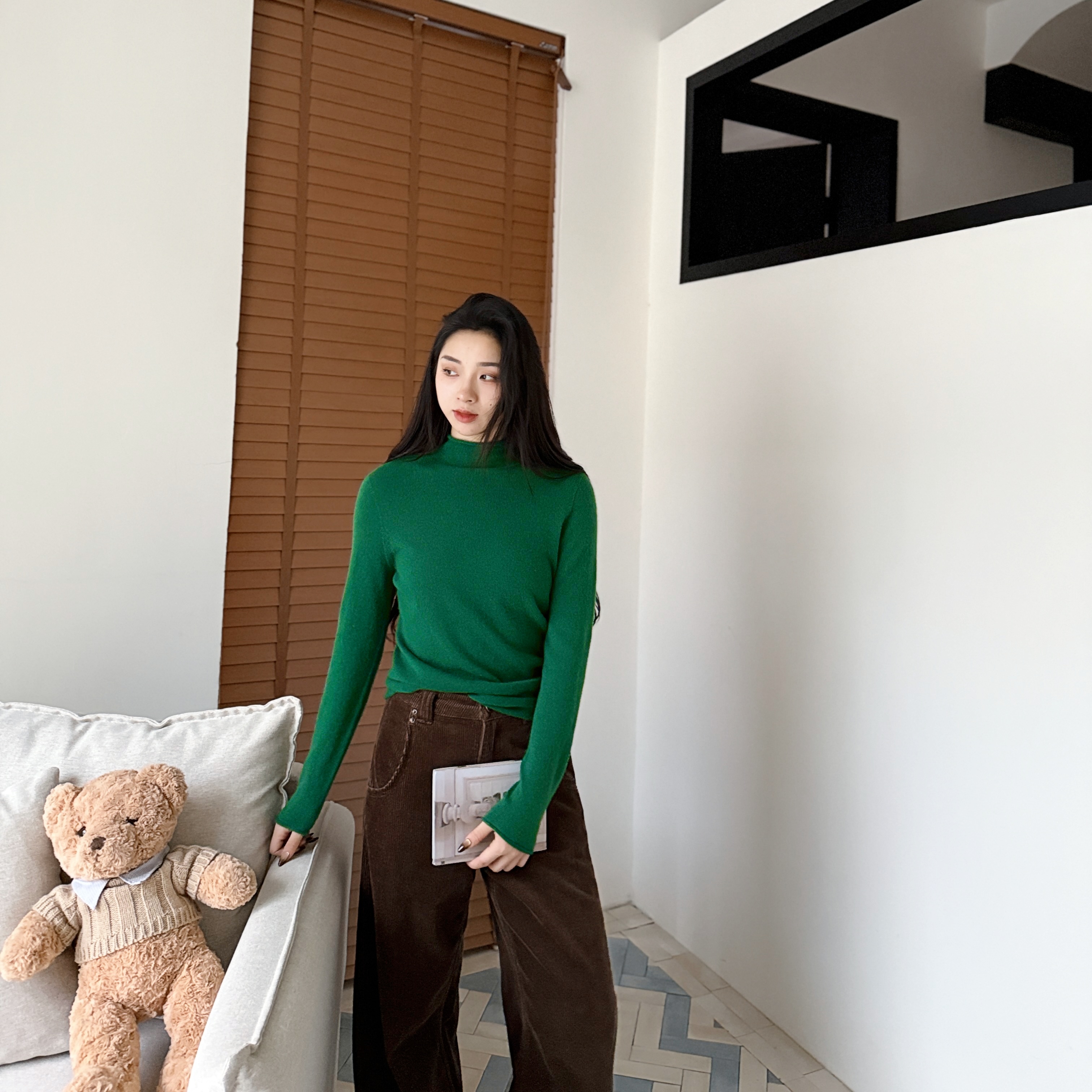 月亮与六便士丨100山羊绒丨无缝一线成衣半高领打底羊绒衫-MY6395