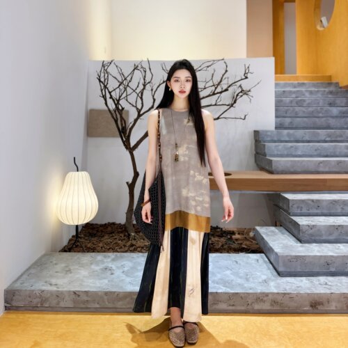 萤火之森丨桑蚕丝双绉·双乔·欧根纱3拼森系真丝背心连衣裙6924