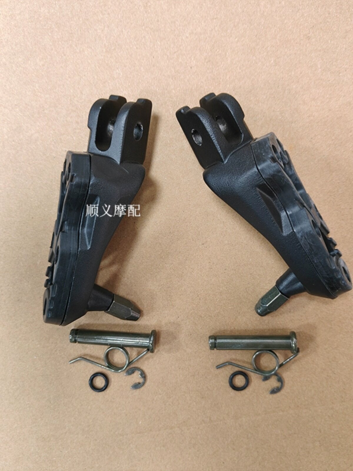 Suitable for Lifan motorcycle KPM200 LF200-3B, front foot pedal, front footrest, foot pedal, front tread