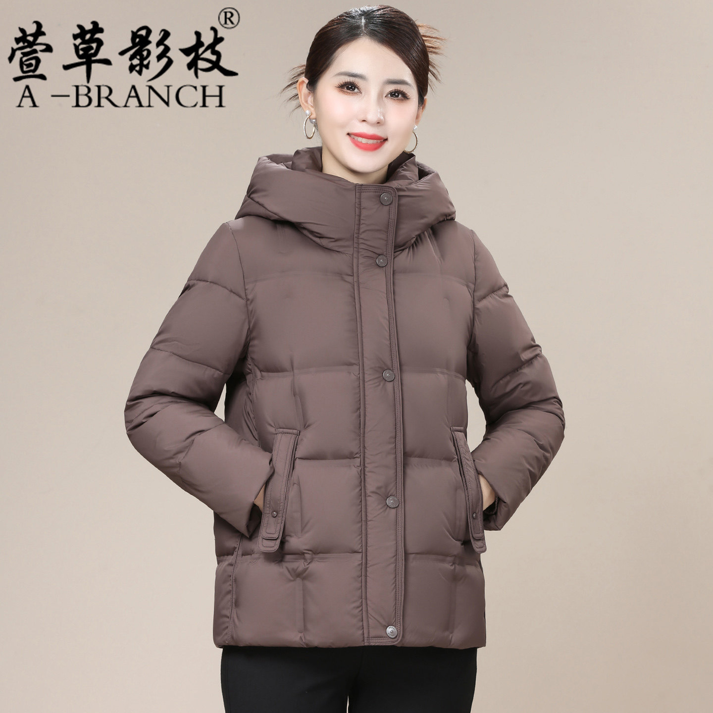 妈妈冬装羽绒服2025新款中老年女装秋冬季加厚外套小个子保暖上衣