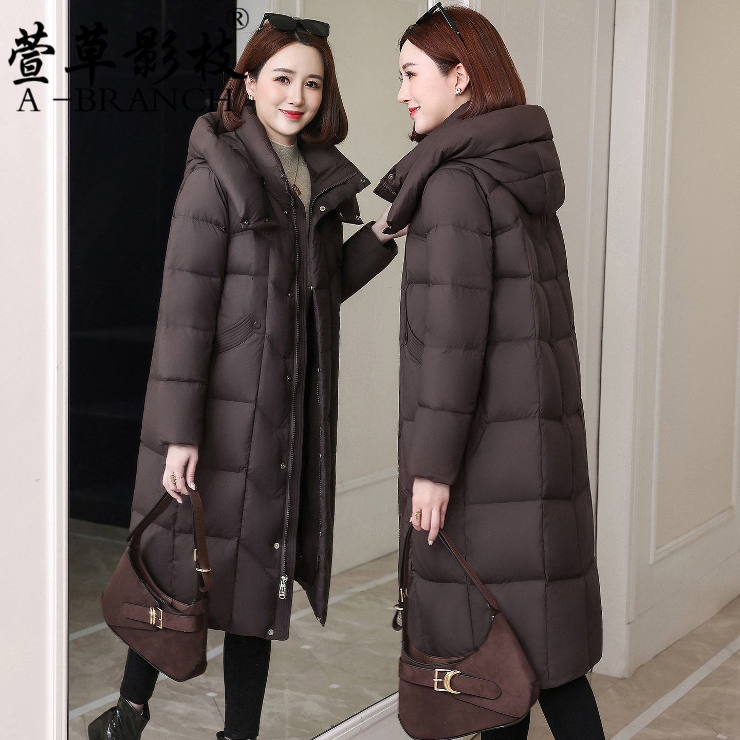 中年妈妈冬装羽绒服女加厚洋气百搭外套2025冬季新款阔太太防寒服