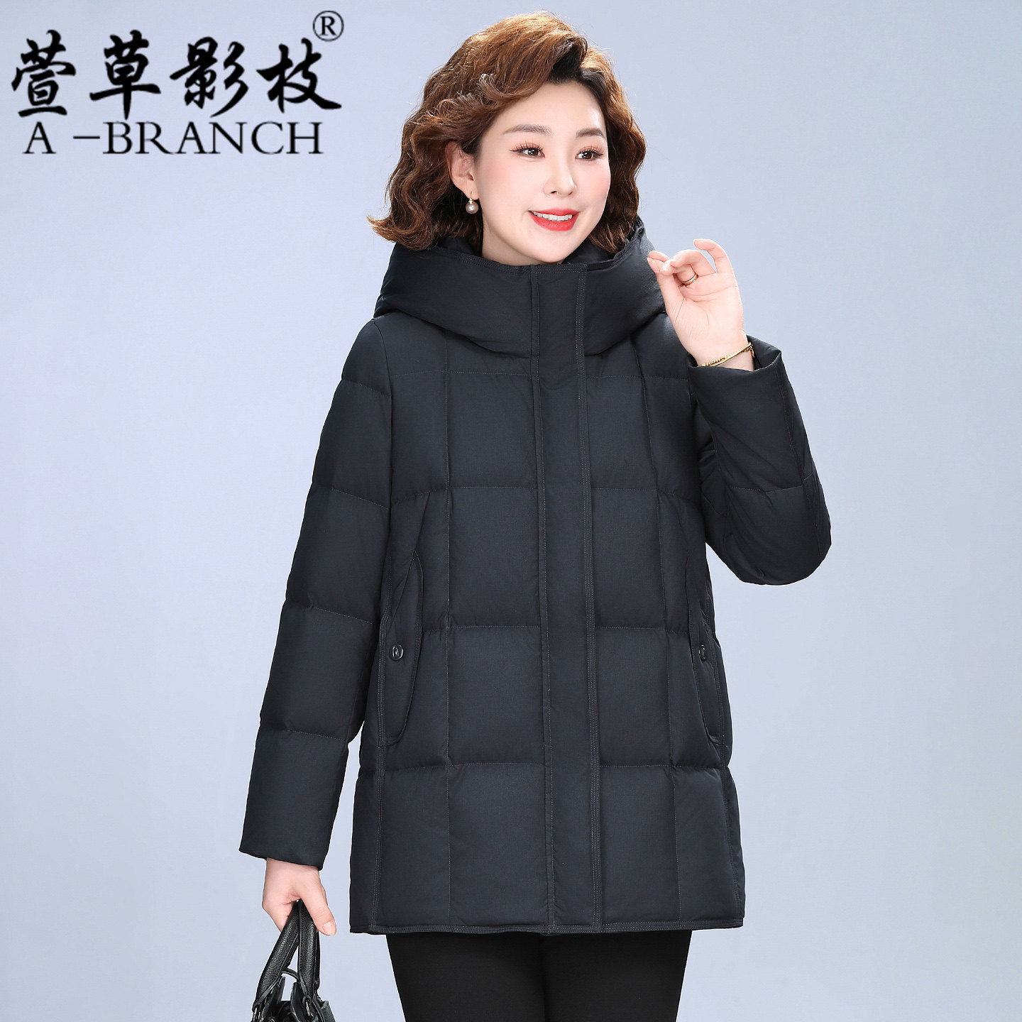 中老年妈妈羽绒服女秋冬季保暖2025新款奶奶冬装外套老太太厚衣服