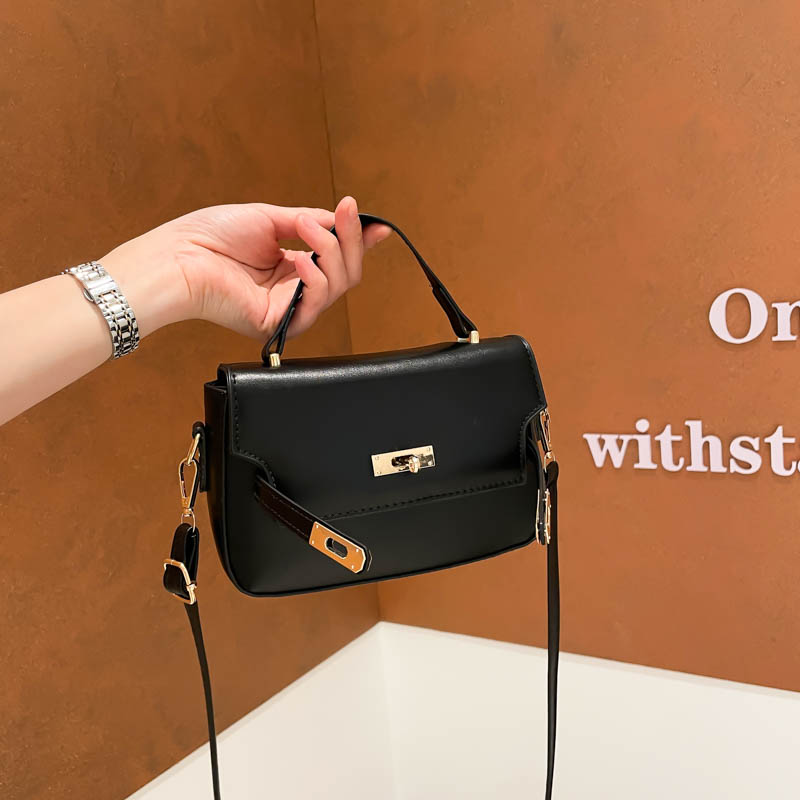 芊舒祺新款in凯丽小方包女小众设计单肩斜挎手提包时尚百搭女包