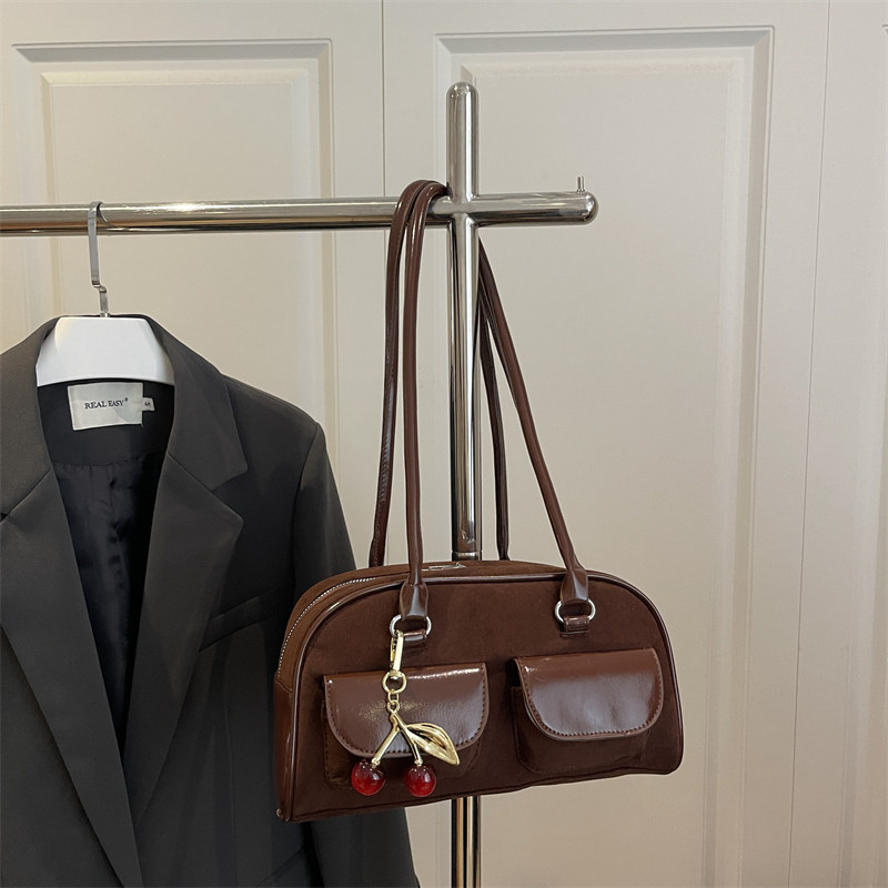 芊舒祺2026新款美拉德风保龄球包女高级感通勤腋下包大容量单肩包,箱包皮具/热销女包/男包,腋下包,淘宝优惠券,粉丝福利购,淘宝优惠卷