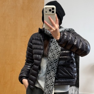 柜子同面料亮面立领排骨羽绒服90鸭绒 每一格都是鼓 柳条儿