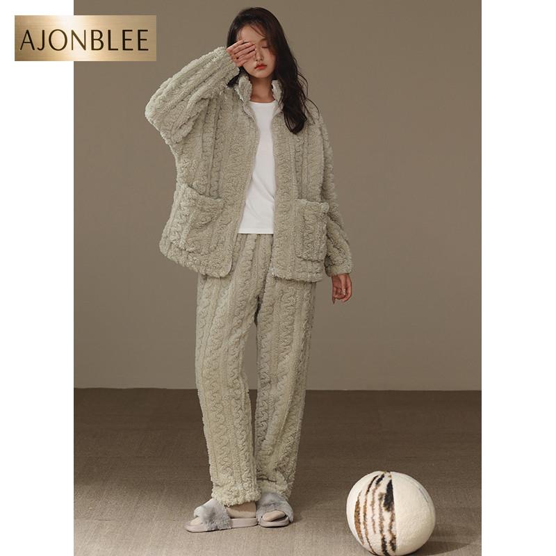 加厚加绒保暖睡衣女冬款珊瑚绒毛绒秋冬季高领拉链家居服套装