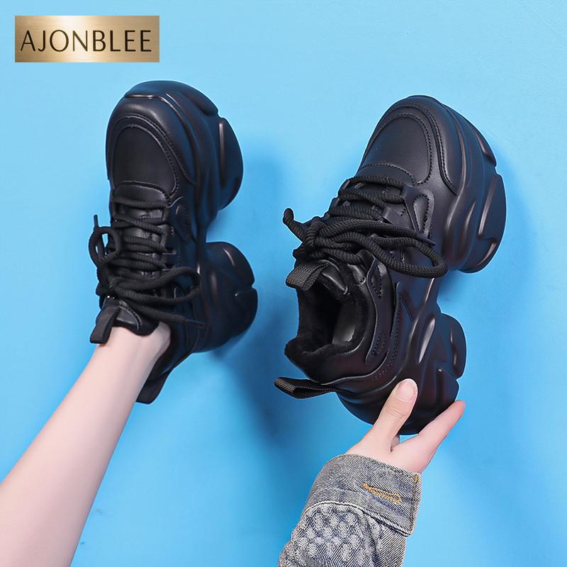 2025春秋款新款鞋子休闲黑色厚底爆款网红轻便百搭女鞋透气老爹鞋